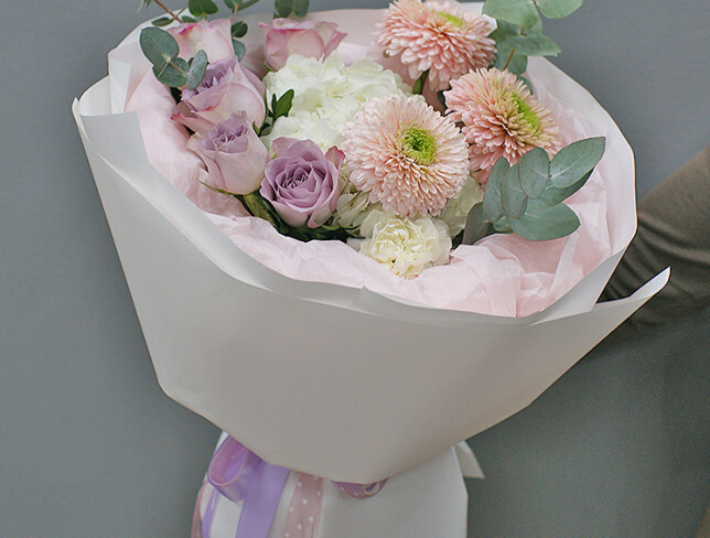 Bouquet of white hydrangea and gerberas "Melody of feelings" photo